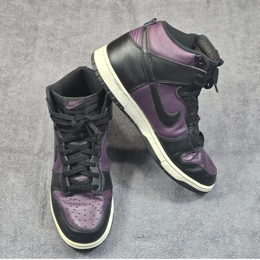 Nike Men’s High-Top Sneakers in Black and Purple
